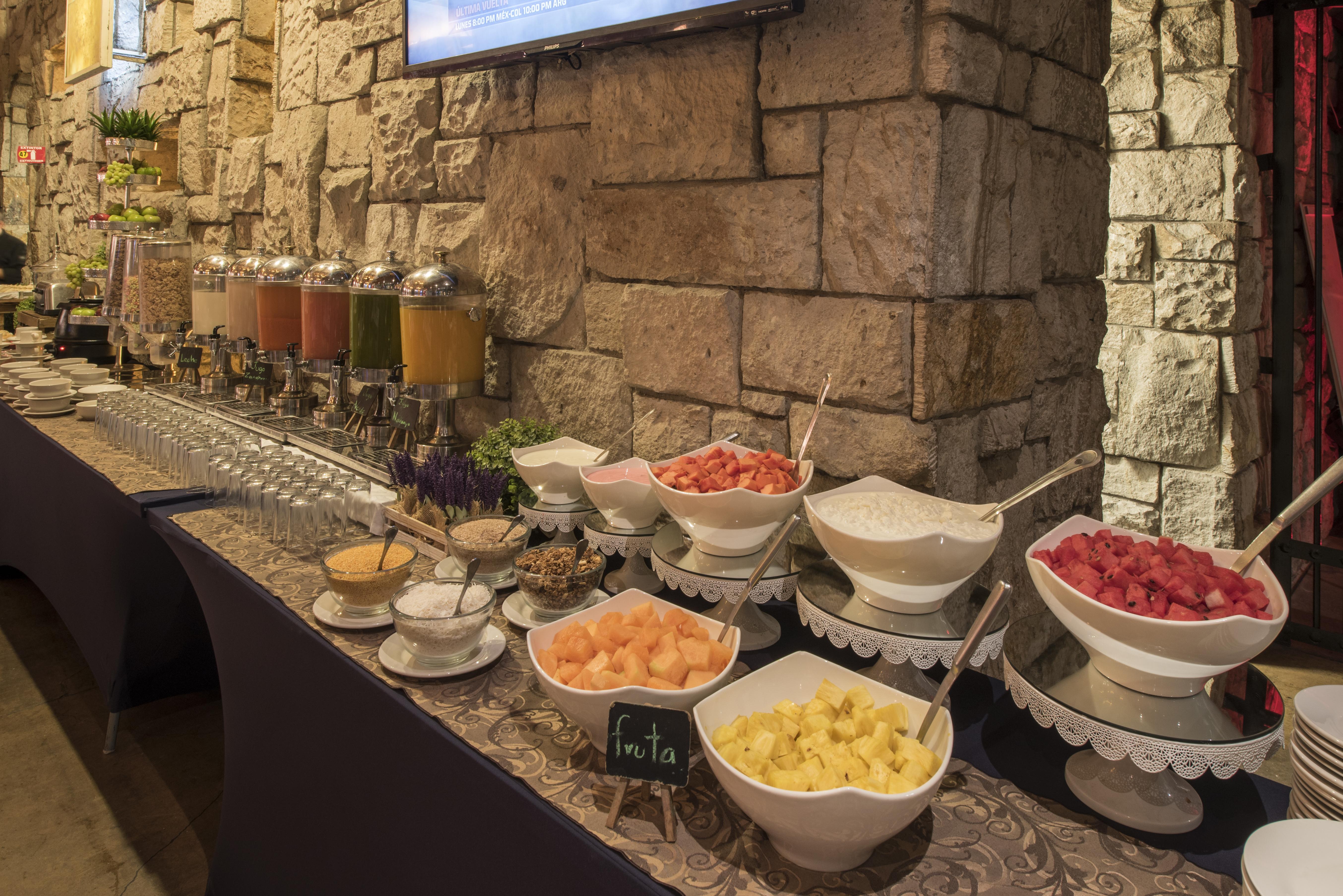 Victoria Ejecutivo Hotel Guadalajara Ngoại thất bức ảnh
