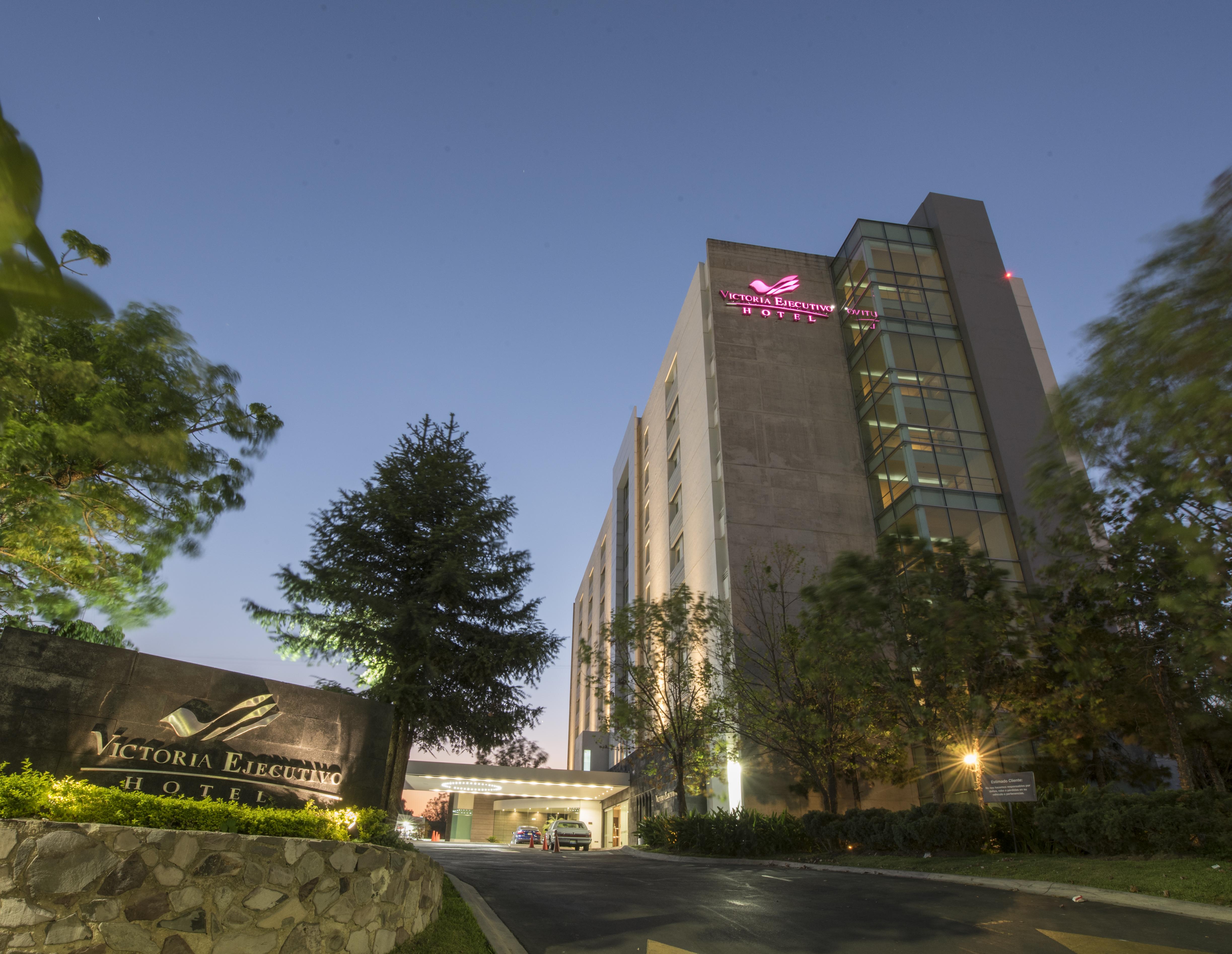 Victoria Ejecutivo Hotel Guadalajara Ngoại thất bức ảnh