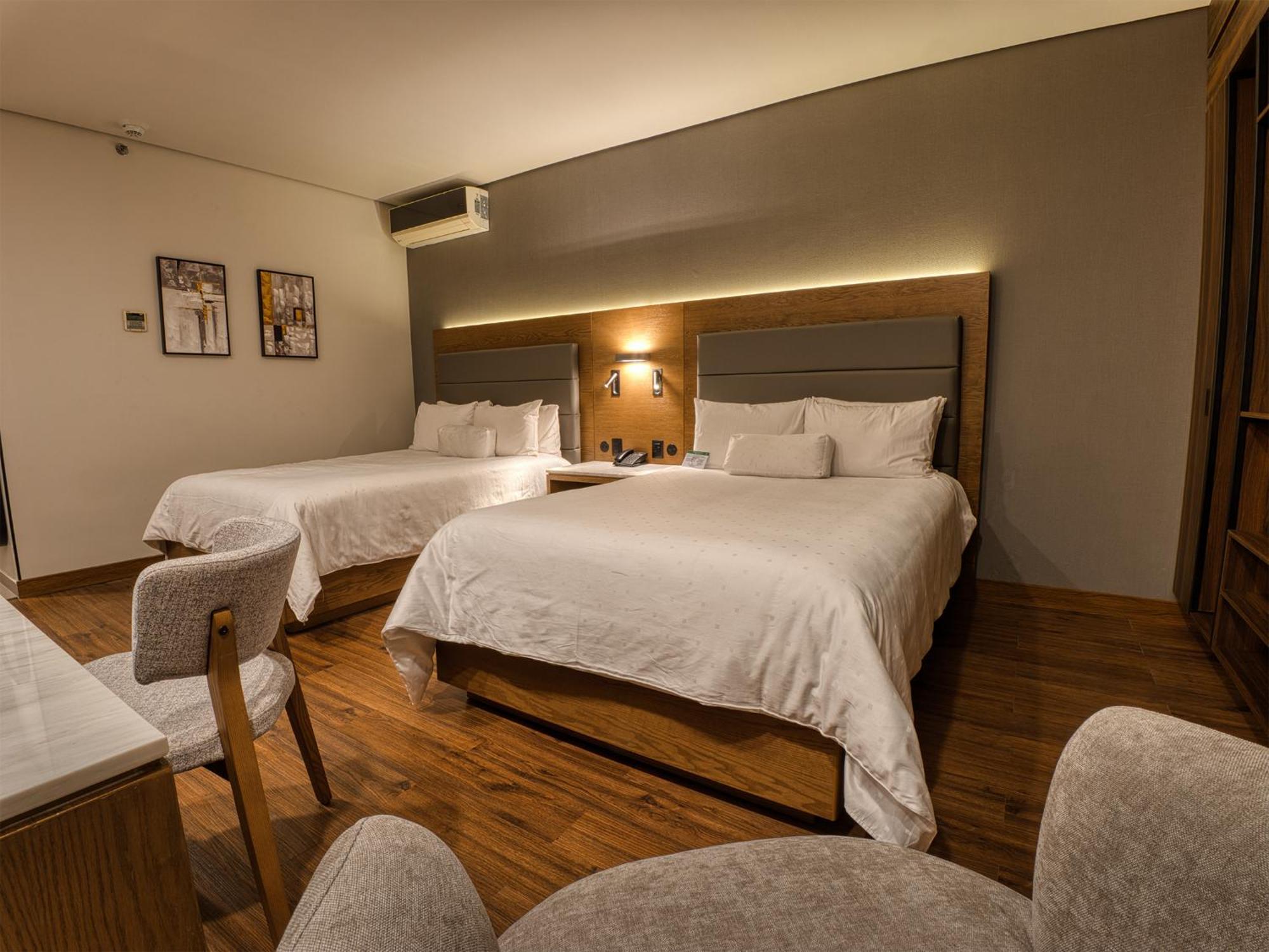Victoria Ejecutivo Hotel Guadalajara Ngoại thất bức ảnh