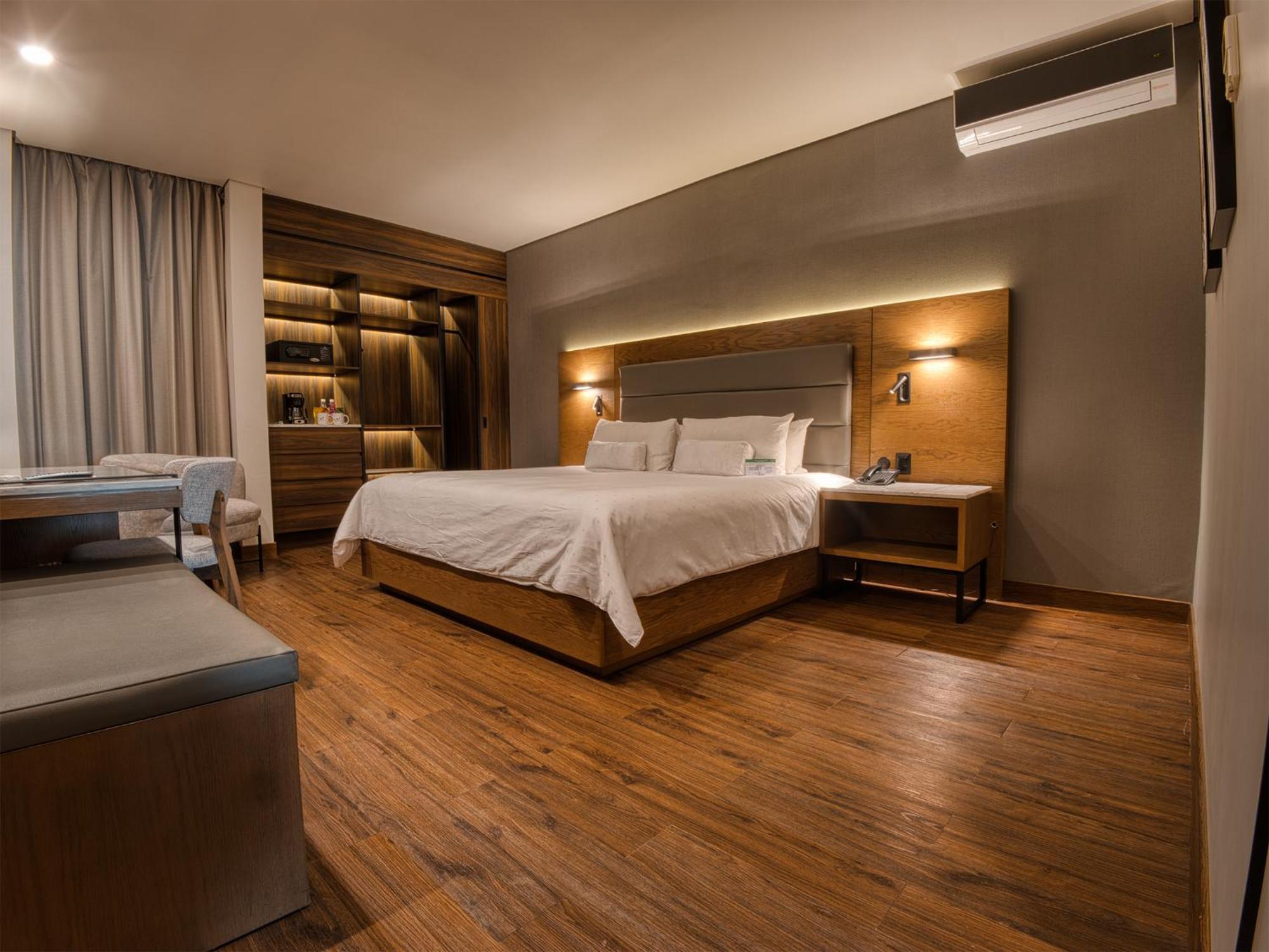 Victoria Ejecutivo Hotel Guadalajara Ngoại thất bức ảnh