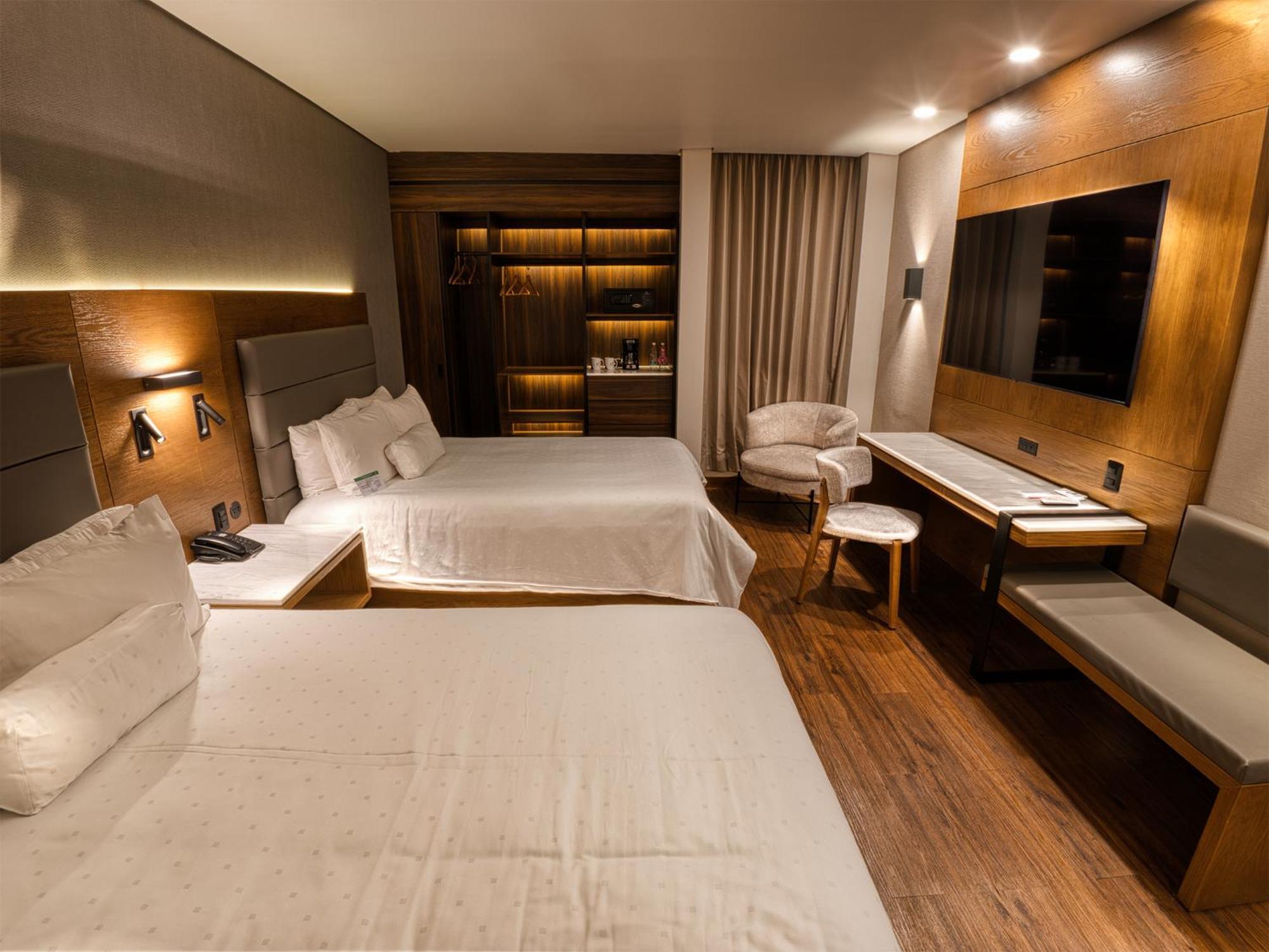 Victoria Ejecutivo Hotel Guadalajara Ngoại thất bức ảnh